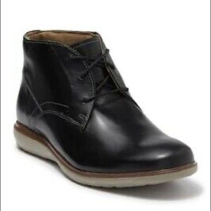 New In Box Men’s Florsheim Black Chukka Boots